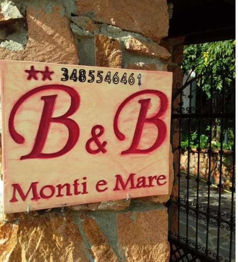 Monti E Mare Bed and Breakfast Lanusei Eksteriør billede