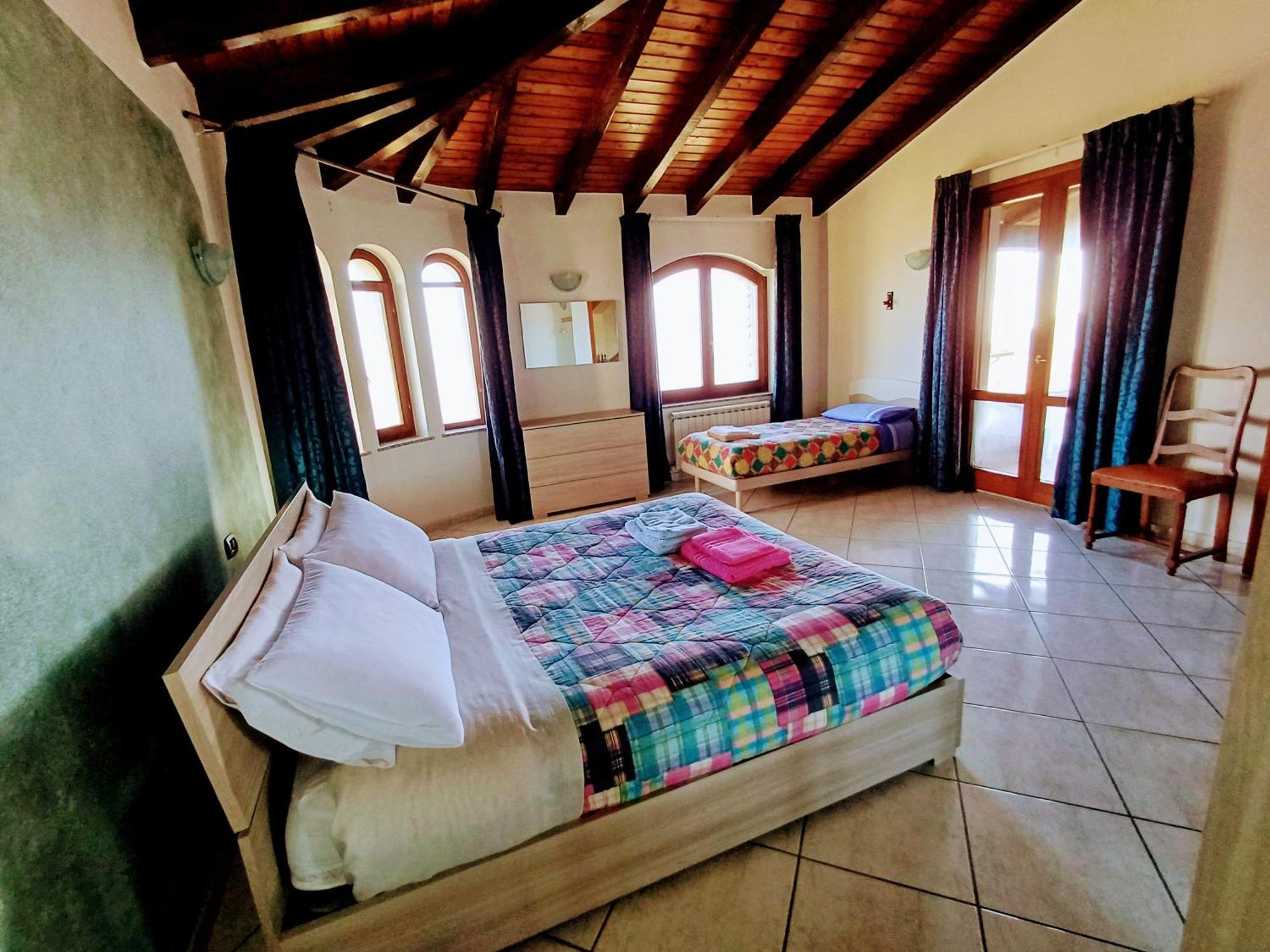 Monti E Mare Bed and Breakfast Lanusei Eksteriør billede