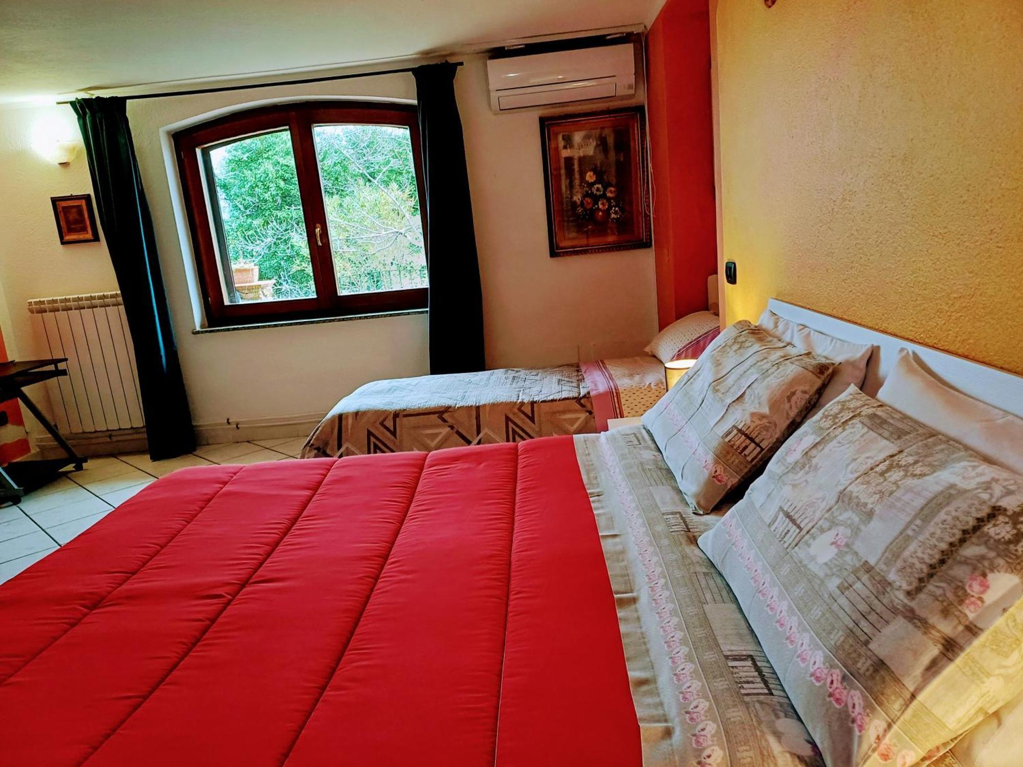 Monti E Mare Bed and Breakfast Lanusei Eksteriør billede